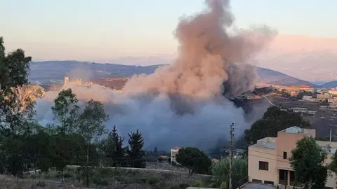 Israeli Bombing Raids Hit Southern Lebanon