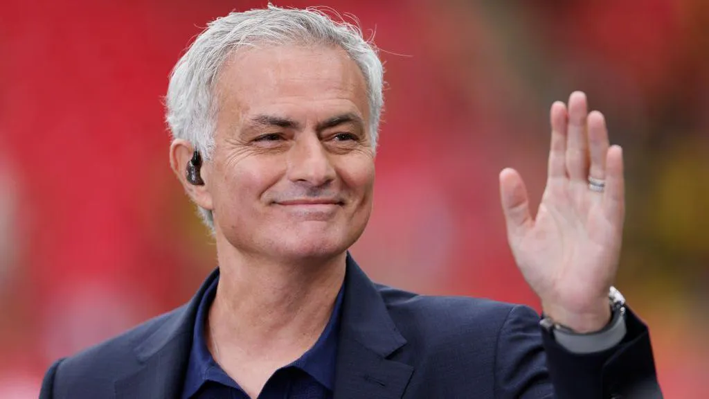 Which person says not to this Portuguese giant? - The Special One arrives for negotiations
