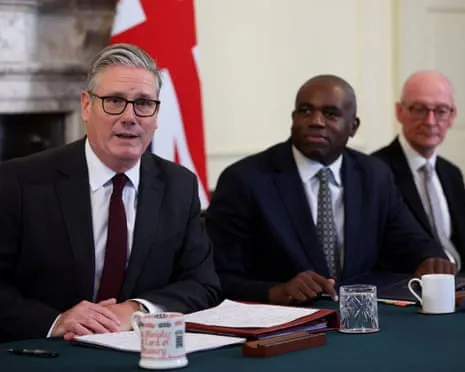 Starmer Leads Cabinet Session Amid Increasing Tensions Following Resignation of Key Staffer