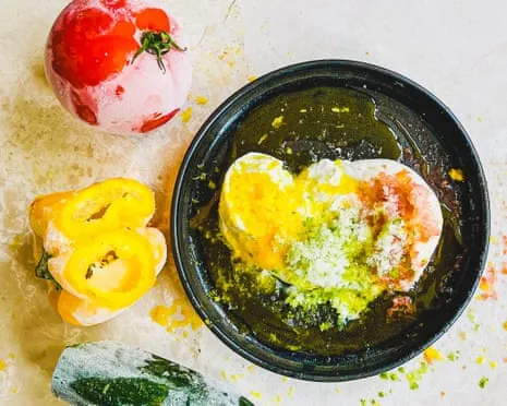 Ways to Turn Spare Fruit and Veg into a Frozen Food Topping – Guide